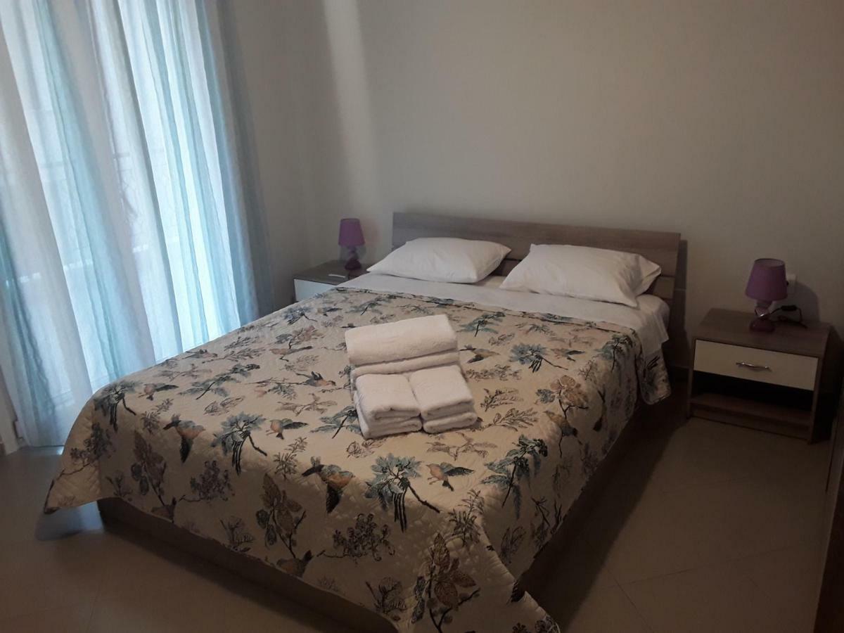Maria'S Apartment نيوس مارماراس المظهر الخارجي الصورة